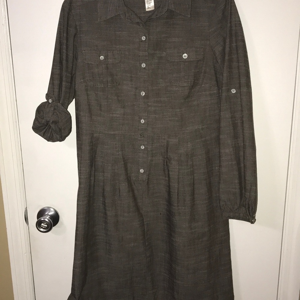 Brown dress
